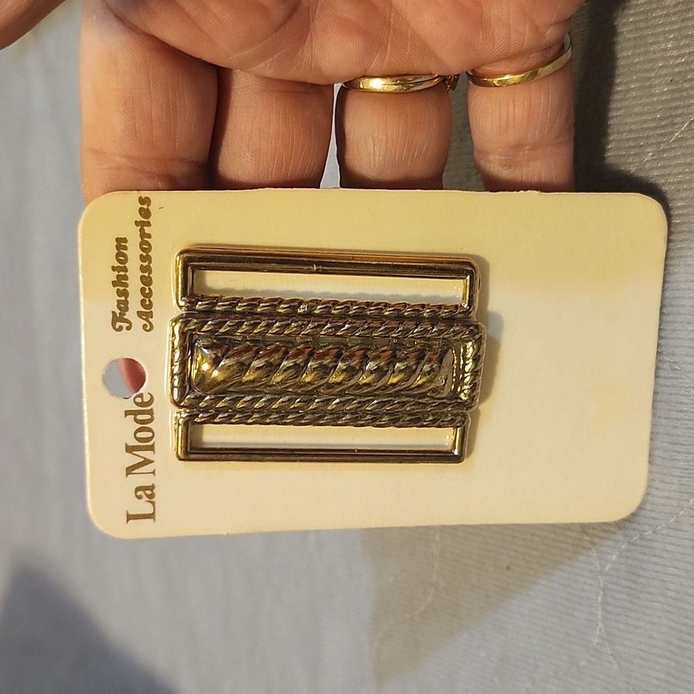 Vintage LaMode Scarf holder - Jewelry Accessories